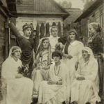 Самодеятельный "античный" театр, Россь ( Нина Романчук вторая слева, Софья- крайняя справа), Россь, 30-е годы